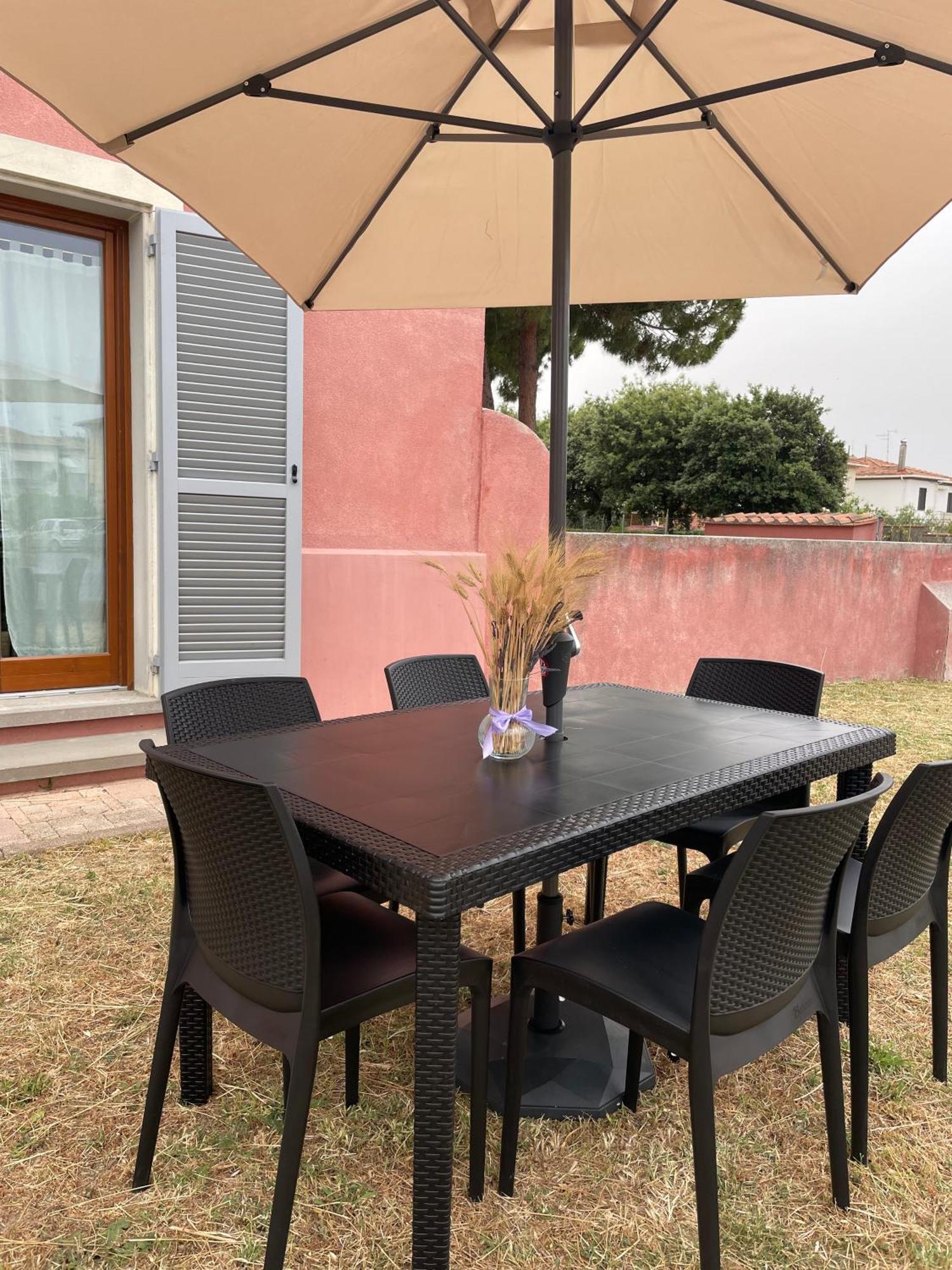 Casa Vacanze Le Due Torri Vada Dış mekan fotoğraf